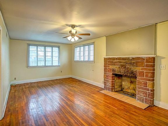 2nd image of 2032 McKinley Ave