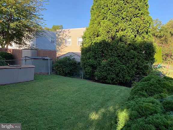 4th image of 11142 Templeton Dr