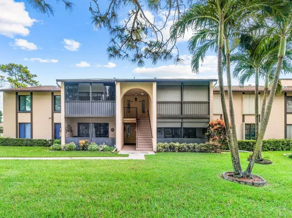 822 Sky Pine Way #H2, Greenacres, FL 33415