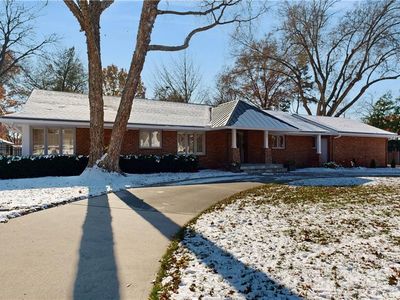 2811 W 66th St, Mission Hills, KS, 66208