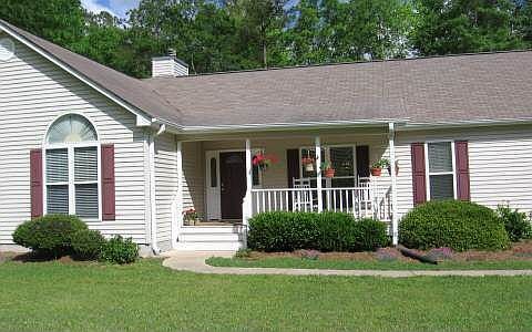 1st image of 160 Oak Leaf Cir
