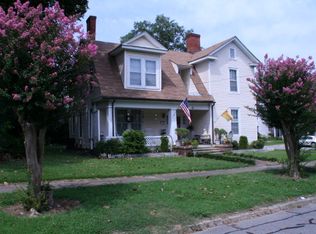 310 E Saint John St, Tarboro, NC 27886