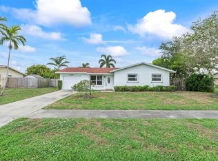 8095 Saint John Ave W, Boynton Beach, FL 33437