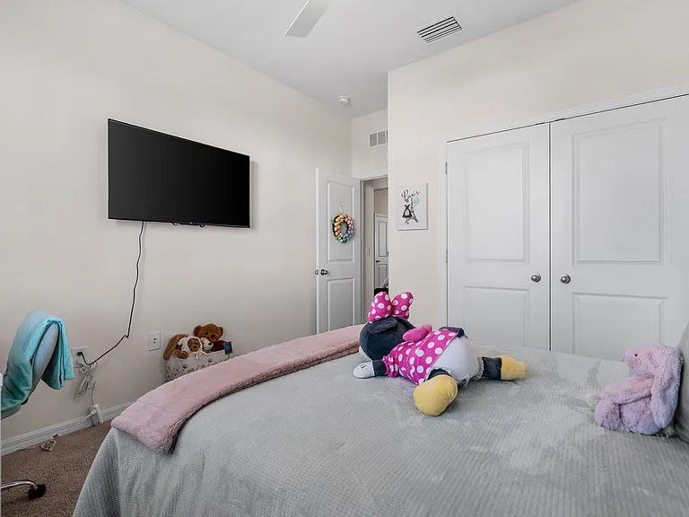 2516 Osprey Peak Way — Photo 10