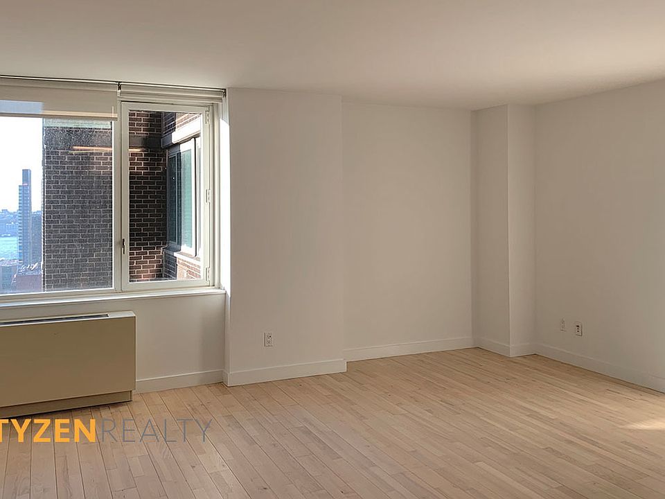 1st image of 322 W 57th St #38V1