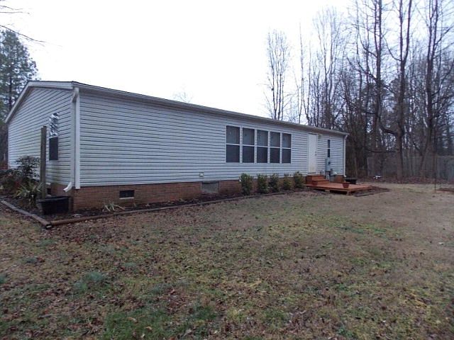 2nd image of 1181 Safrit Rd