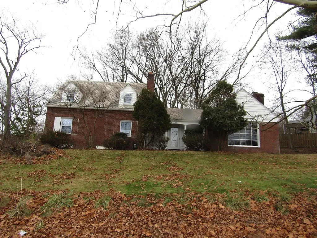 174 Crescent Hills Rd photo 1
