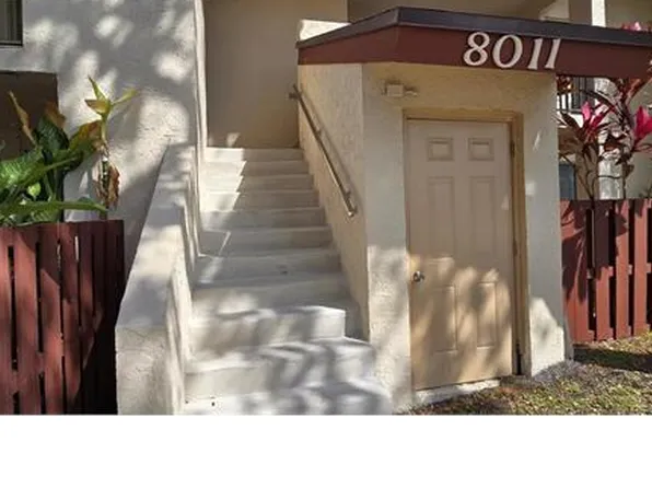 8011 Southgate Blvd APT L8, Pompano Beach, FL 33068
