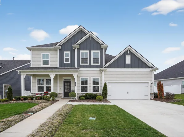 1067 Inez Dr, Smyrna, TN 37167