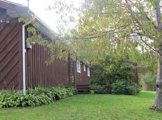 18 Johnny Cake Ln, Averill Park, NY 12018