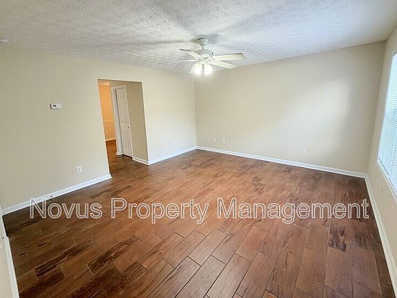 2nd image of 527 Lawson St