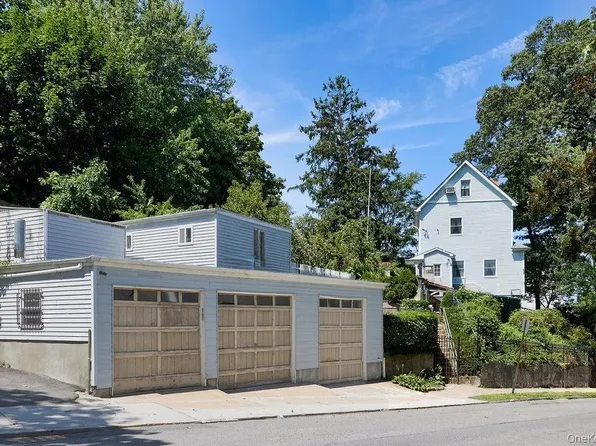 404 Prescott Street, Yonkers, NY 10701