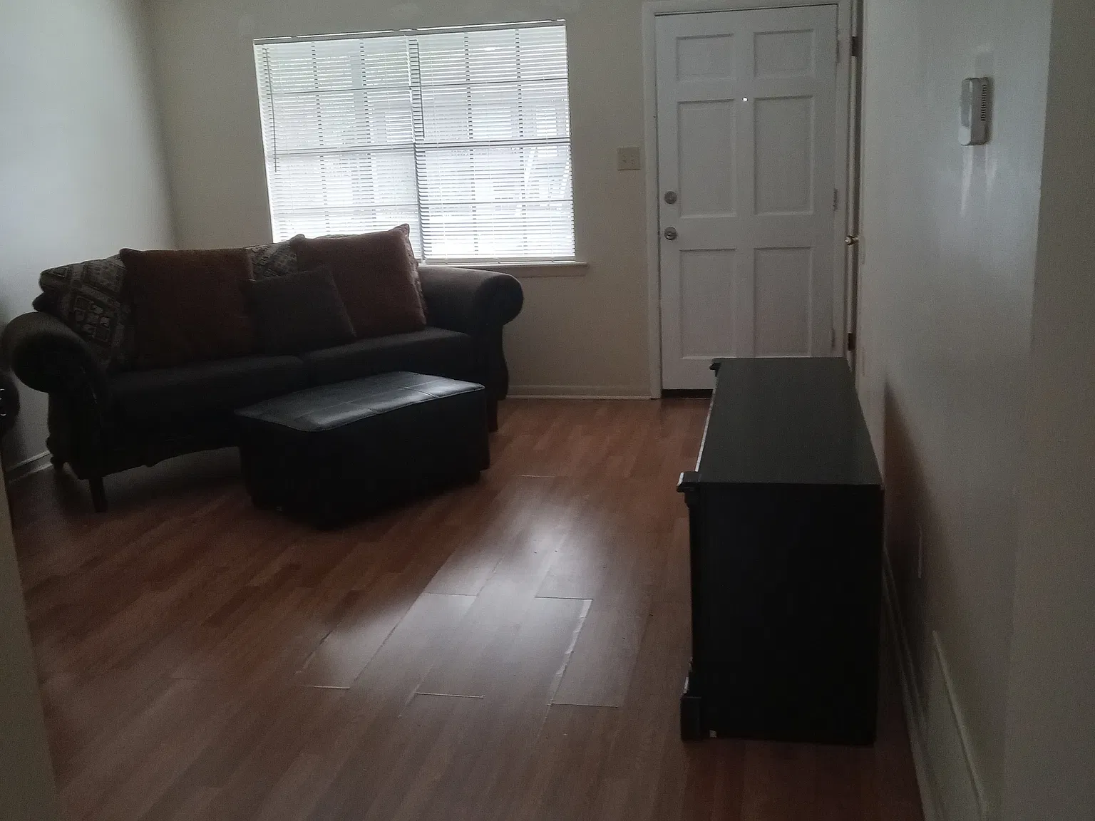 2 bed, 1960 sqft, $1,175 — Photo 2
