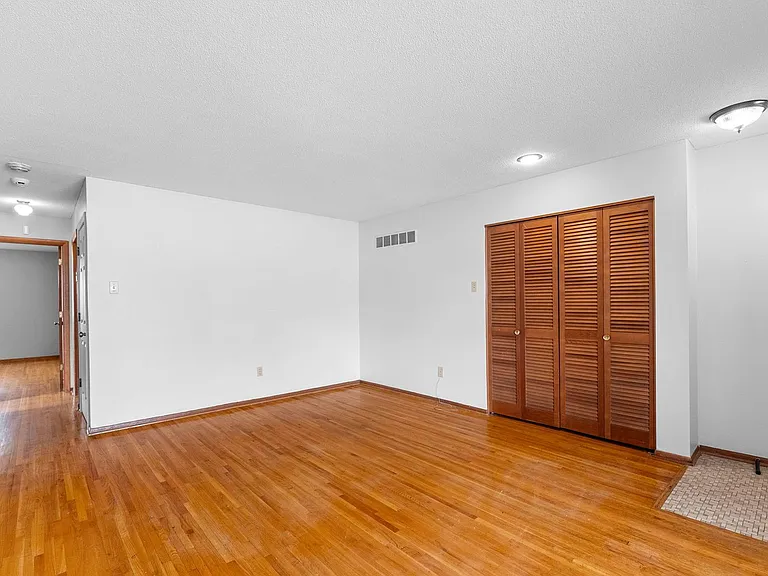 2606-2608 Eltarose Dr — Photo 7