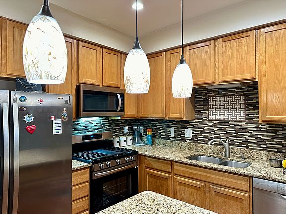 3rd image of 13589 Beckingham Dr #1