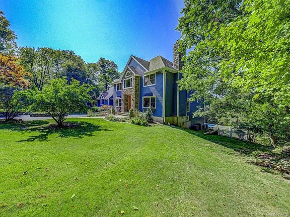 3rd image of 1185 Bridge Pointe Ln