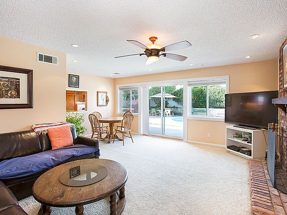3rd image of 7307 Ponce Ave