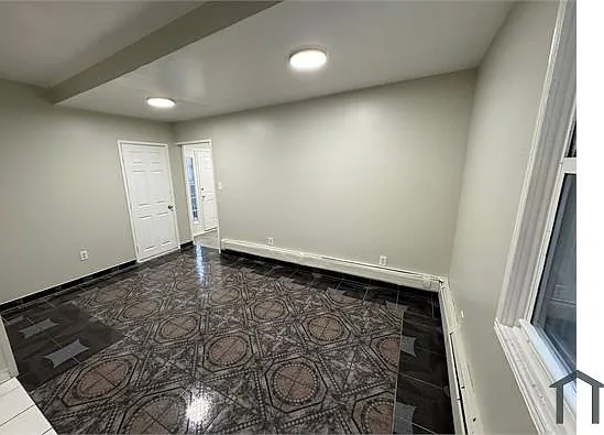 809 Summer Ave #1 — Photo 2