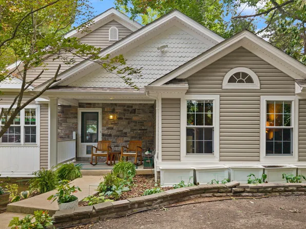 217 S Riverwood Rd, Bronston, KY 42518