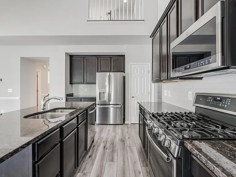 12199 Aster Rd — Photo 18