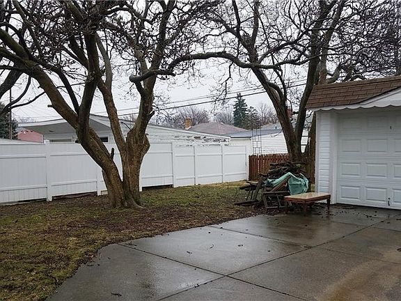 3rd image of 5619 Kenneth Ave