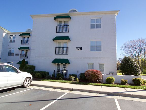 2nd image of 106-101 Sunset Cir