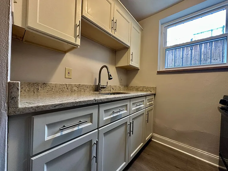 5927 Walnut St — Photo 10