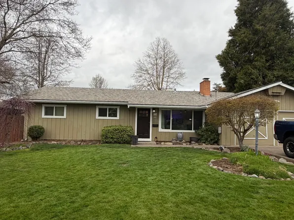 324 Stanley Ave, Medford, OR 97504