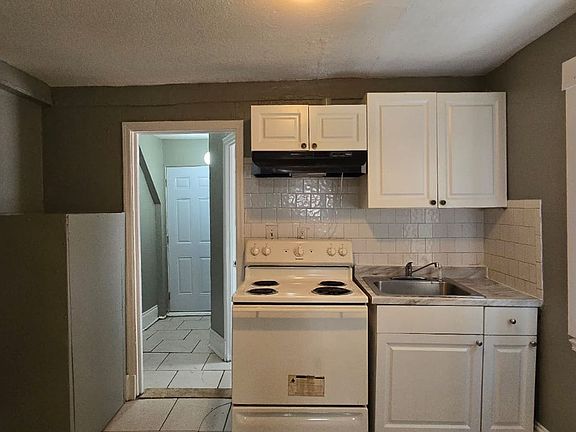 2nd image of 3620 N Potter St #B