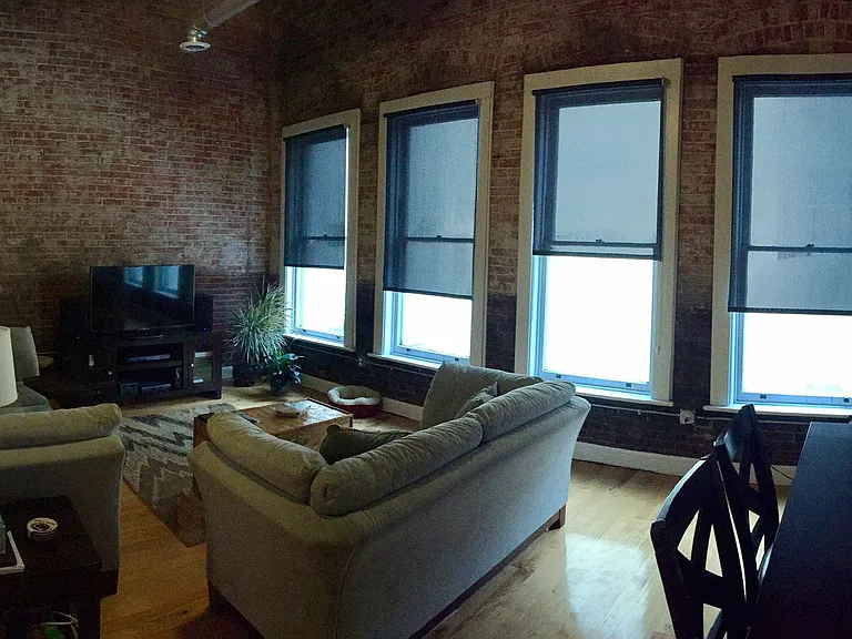 369 Washington St — Photo 7
