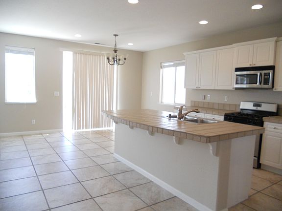 breakfast dining area