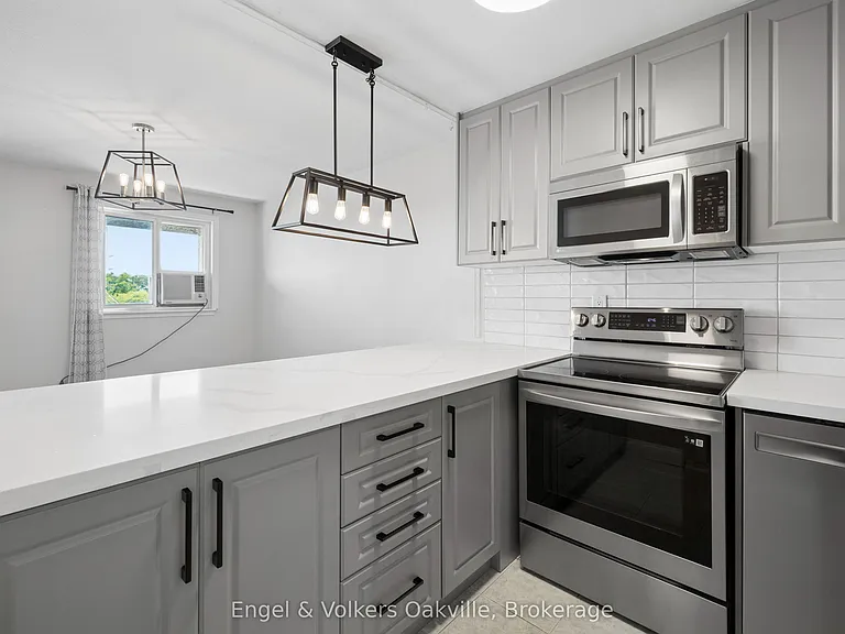 1055 Dundas St E #184 — Photo 13
