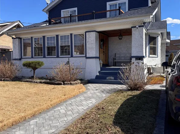 18718 Hilburn Avenue, Saint Albans, NY 11412