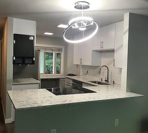 3rd image of 130 105th Ave SE APT 112