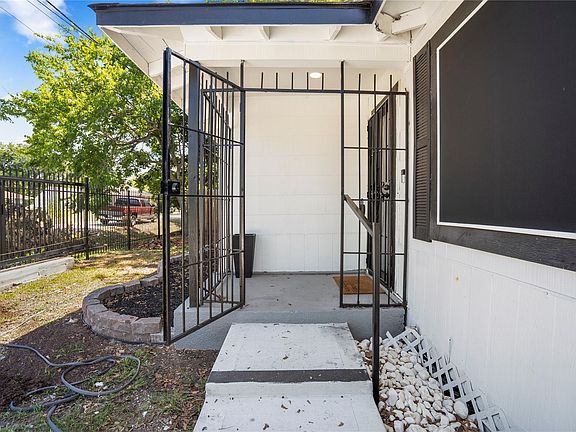 4th image of 5202 Denmark St