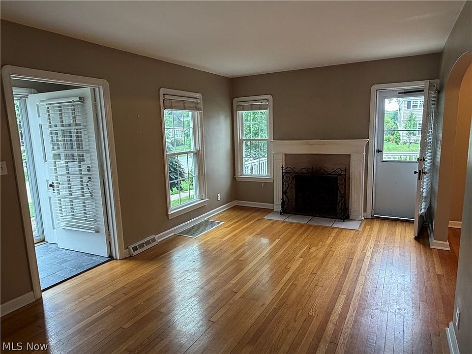 25770 Wolf Rd, Bay Village, OH 44140 | MLS #5236025 | Zillow