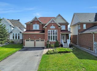 13 Lions Ct, Essa, ON L0M 1B5
