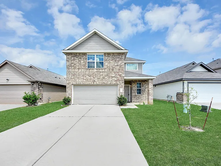 4919 Purple Wisteria Ln — Photo 3