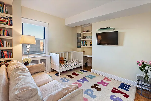 Sold by Engel & Völkers New York Real Estate | media 4