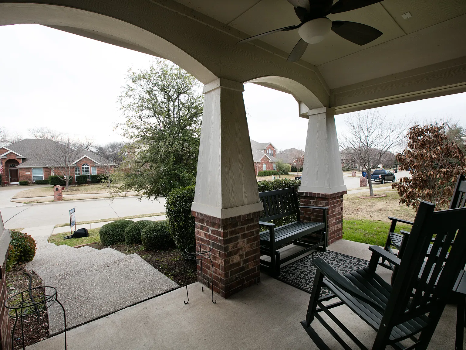 3 bed, 2043 sqft, $2,450 — Photo 4