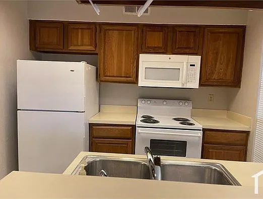 1 bed, 675 sqft, $1,250 — Photo 4