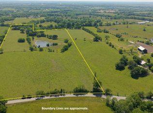 6152 McCowans Ferry Rd, Versailles, KY 40383