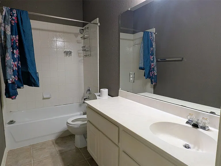 114 Ambrose Dr — Photo 17