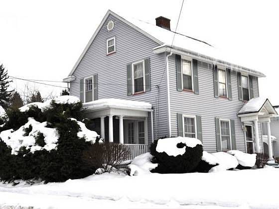 2nd image of 914 Conewango Ave
