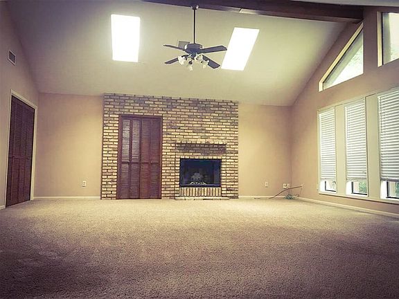5th image of 8215 Thad Ln