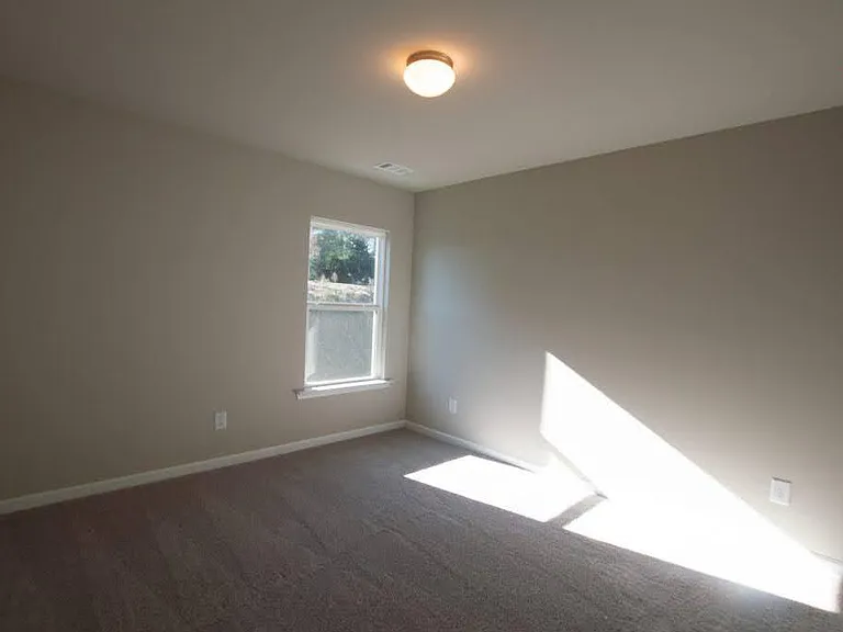 128 Briarwood Dr — Photo 15
