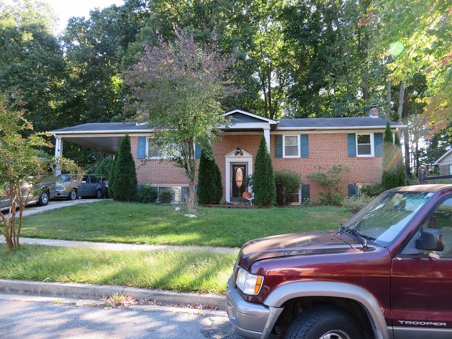 1st image of 9813 Dorval Ave
