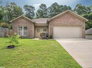 1224 Ridgecrest Dr, Benton, AR 72015