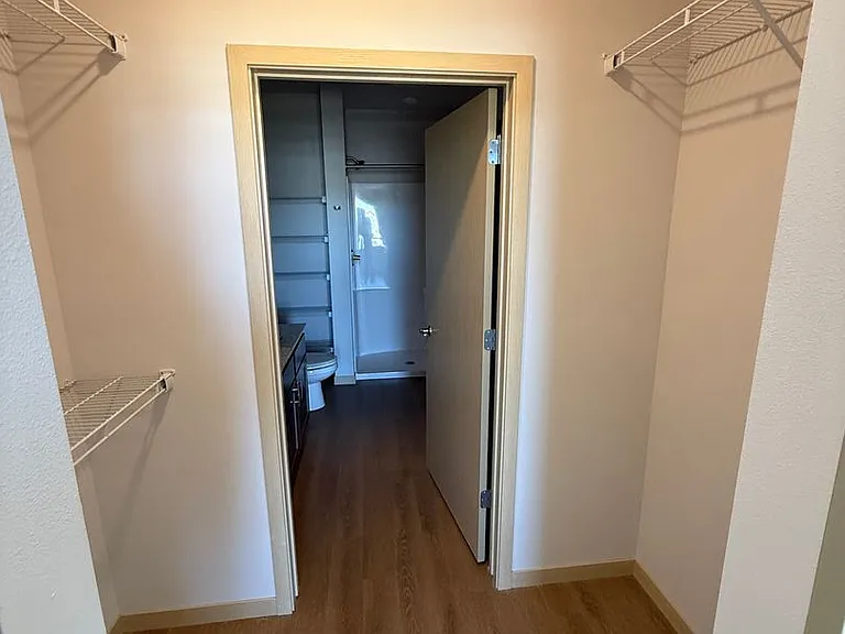 Mira Apartments — Photo 54