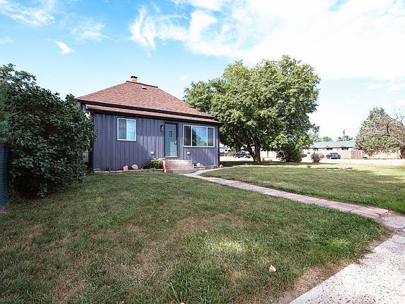 2nd image of 281 Main St